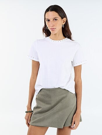 Tee-shirt en jersey avec clous au col et aux manches