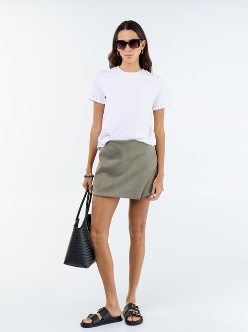 Tee-shirt en jersey avec clous au col et aux manches - Kiabi