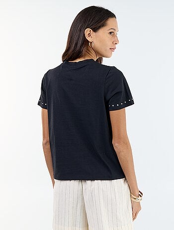 Tee-shirt en jersey avec clous au col et aux manches