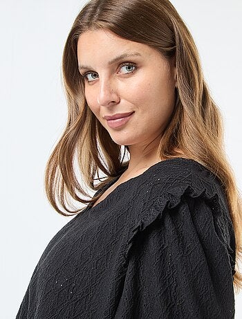 Tee-shirt en maille ajourée avec épaules volantées