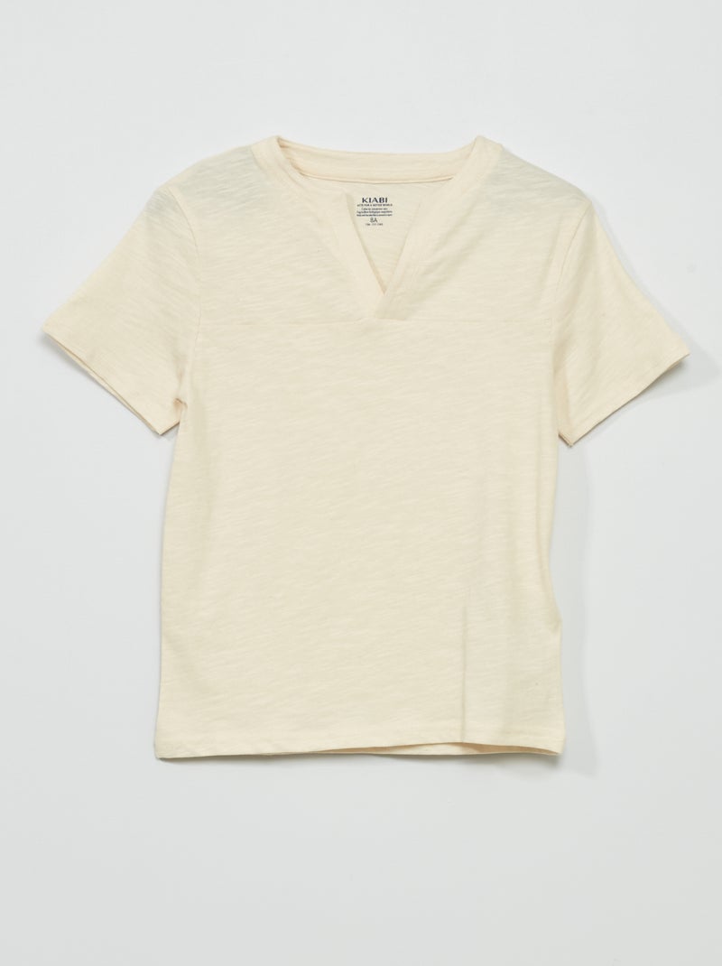 Tee-shirt en maille moulinée large col V Crème - Kiabi