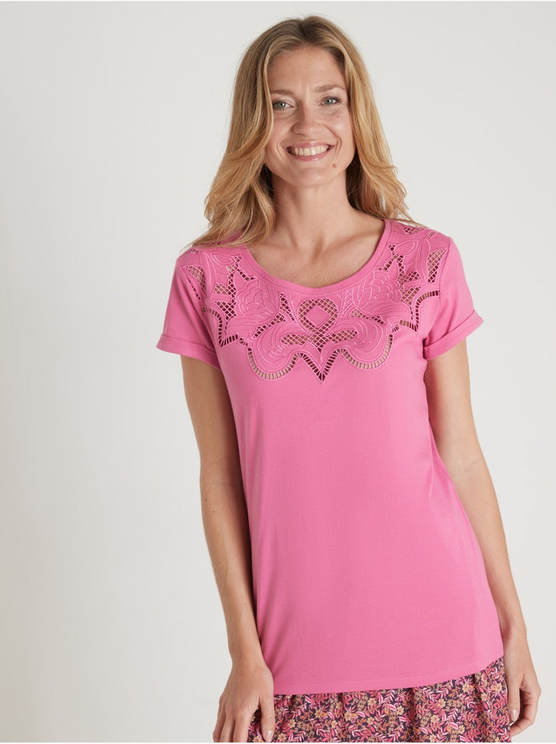 Tee-shirt fantaisie brodé et ajouré - DAXON Rose fushia - Kiabi