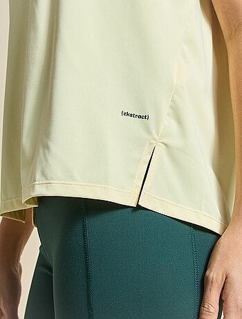 Tee-shirt fluide avec fente au dos - (ekstract)