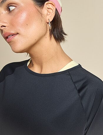 Tee-shirt fluide avec fente au dos - (ekstract)