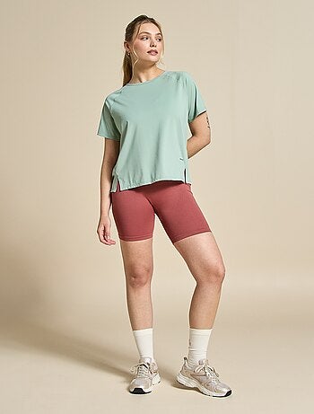 Tee-shirt fluide avec fente au dos - (ekstract)