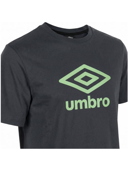 Tee shirt homme col rond en coton 160gsm et logo imprimé 729280 umbro - Kiabi Tee shirt homme col rond en coton 160gsm et logo imprimé 729280 umbro - Kiabi