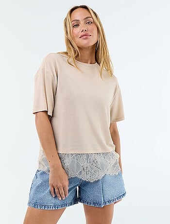 Tee-shirt léger avec base en dentelle
