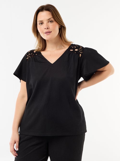 Tee-shirt maille crêpe et macramé - Kiabi Tee-shirt maille crêpe et macramé - Kiabi