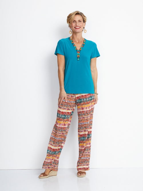 Tee-shirt maille extensible encolure fantaisie - Kiabi