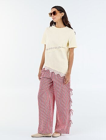 Tee-shirt manches courtes avec dentelle
