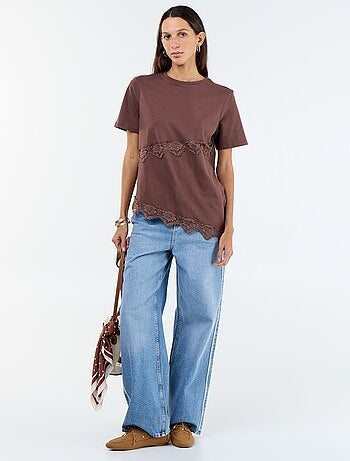 Tee-shirt manches courtes avec dentelle