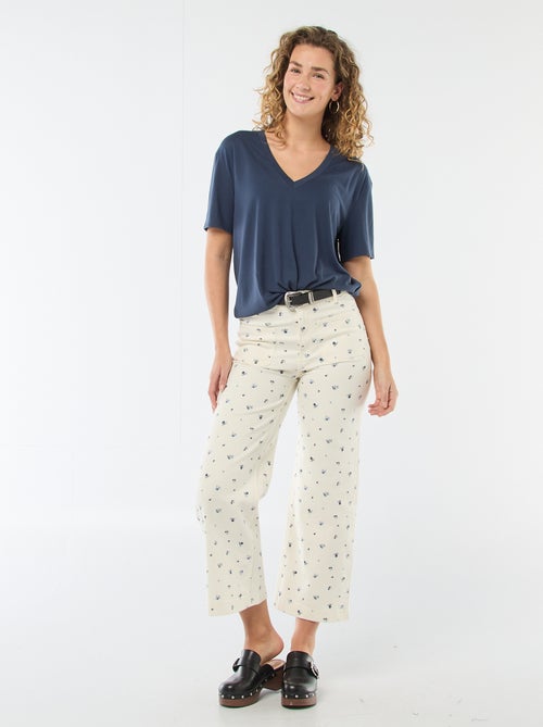 Tee-shirt manches courtes avec encolure en V - Kiabi