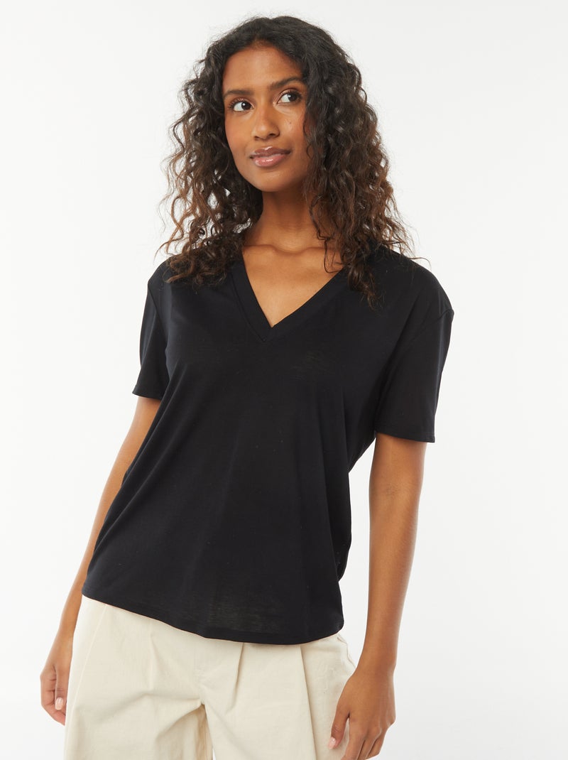 Tee-shirt manches courtes avec encolure en V Noir - Kiabi