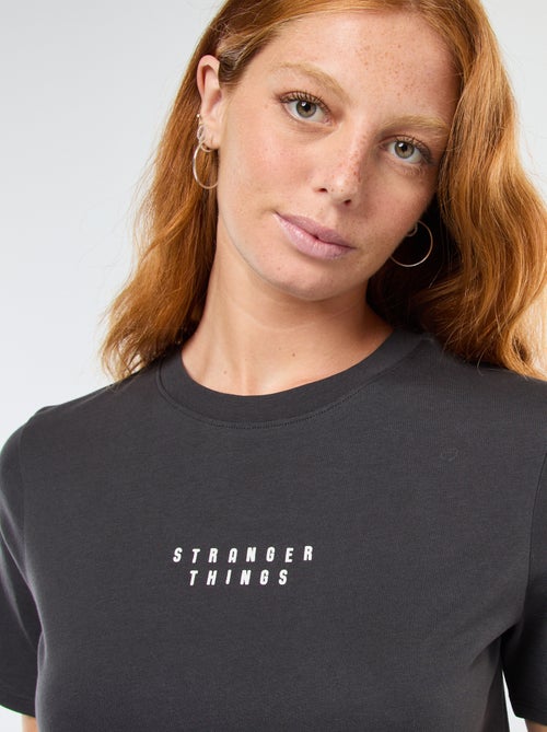 Tee-shirt manches courtes 'Stranger Things' - Kiabi