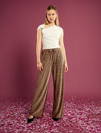 Tee-shirt twisté avec détail bijou