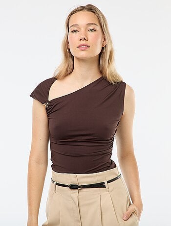 Tee-shirt twisté avec détail bijou