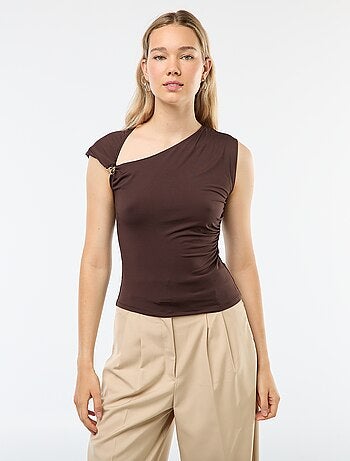 Tee-shirt twisté avec détail bijou