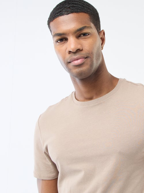 Tee-shirt uni - Slim fit - Kiabi Tee-shirt uni - Slim fit - Kiabi