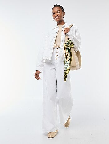 Tee-shirt uni à manches courtes et col rond