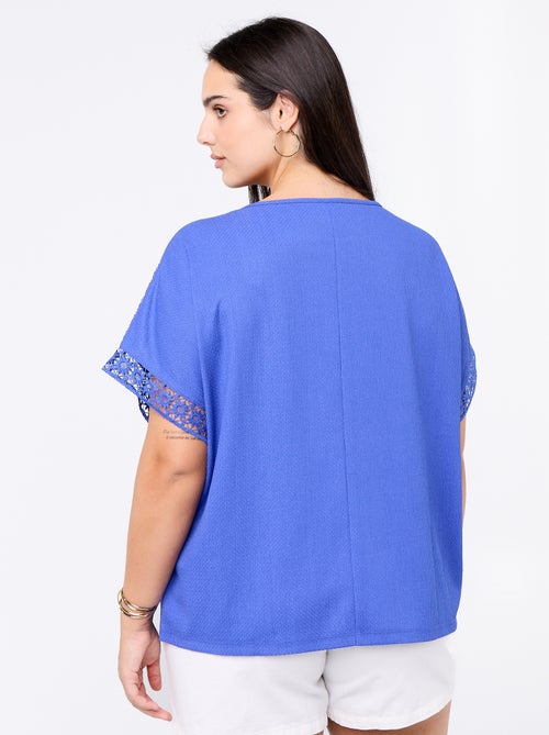 Tee-shirt uni avec broderie et macramé aux manches - Kiabi