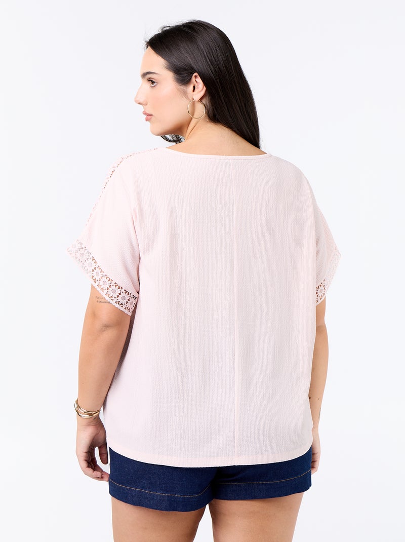 Tee-shirt uni avec broderie et macramé aux manches Rose - Kiabi