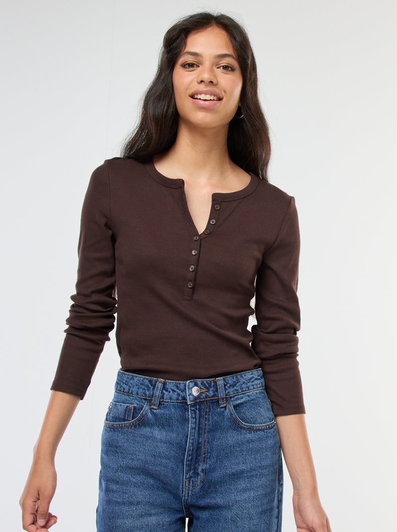 Tee-shirt uni côtelé avec col tunisien Marron - Kiabi