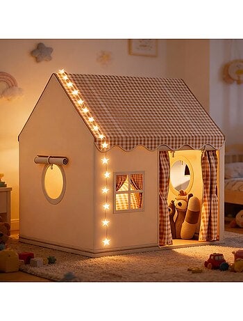 Tente maison enfant avec guirlande
