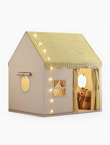 Tente maison enfant avec guirlande