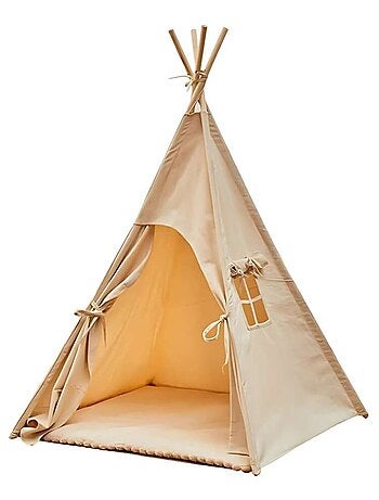 Tipi enfant avec tapis avec guirlandes