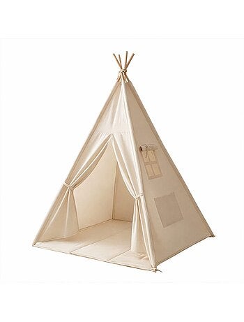 Tipi enfant avec tapis et guirlandes