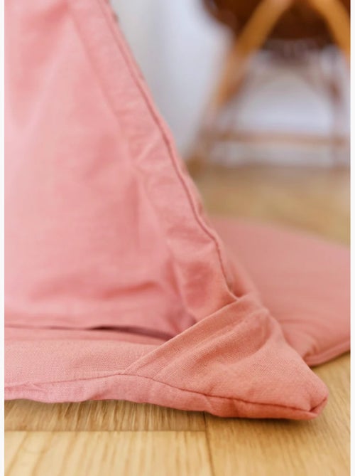 Tipi enfant avec tapis et guirlandes - Kiabi