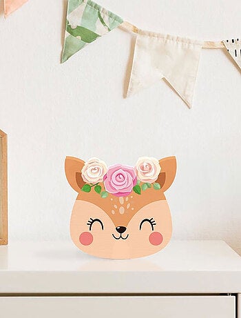 Tirelire biche avec couronne de roses