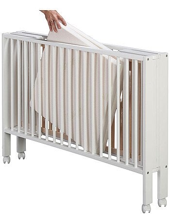 Tissi | Lit pour enfant à barreaux pliable 60x120 cm avec matelas Bois naturel