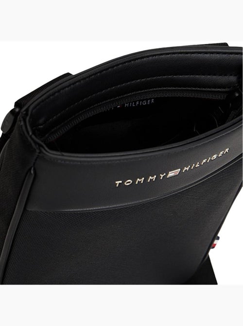 Tommy Hilfiger Sac Bandoulière Th Foundation - Kiabi Tommy Hilfiger Sac Bandoulière Th Foundation - Kiabi