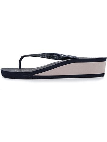 Tongs à talon de 4 cm, confortables et légères