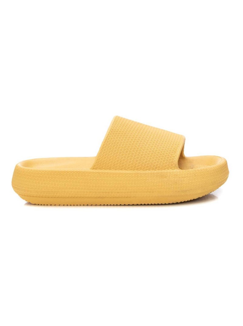 Tongs basses avec bride arrière Jaune - Kiabi