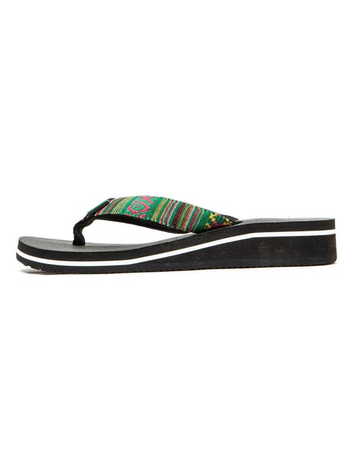 Tongs Brasileras pour femme avec semelle en gomme antidérapante - Kiabi