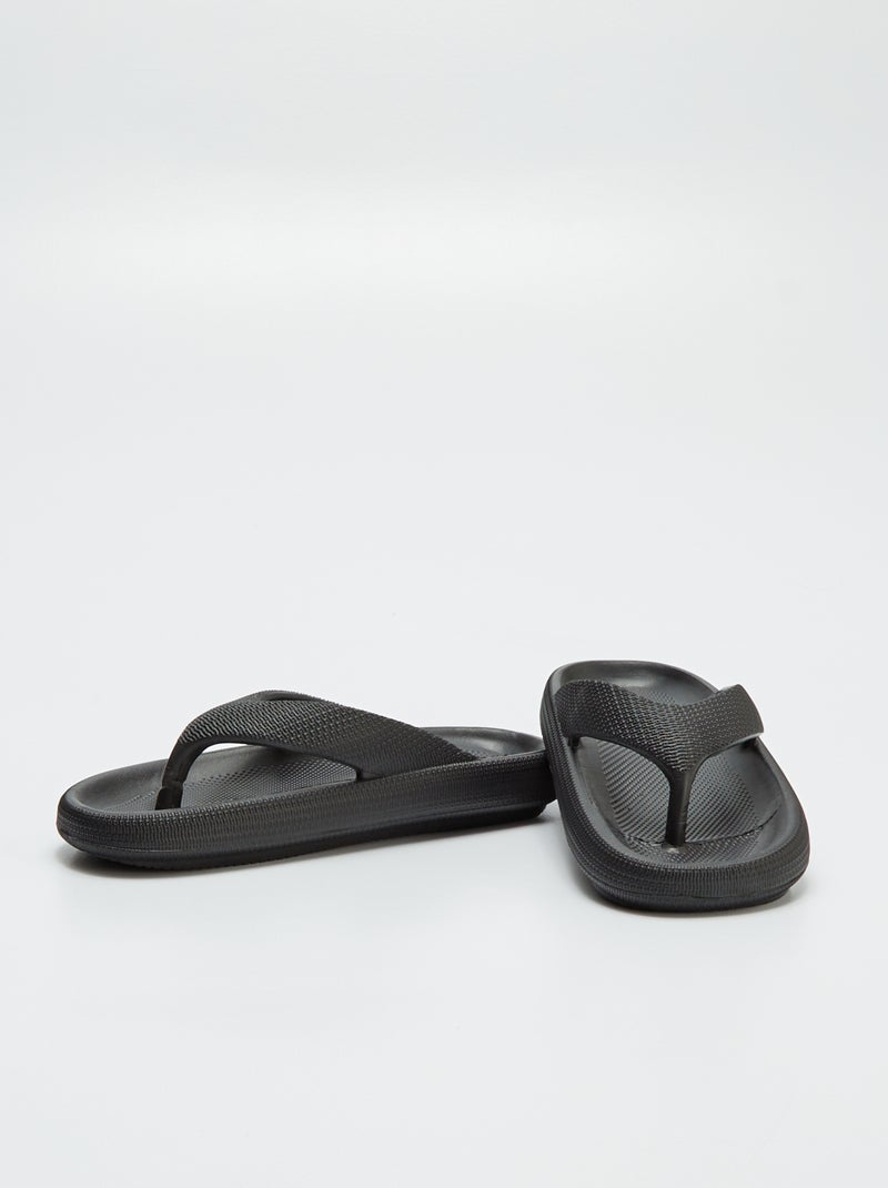 Tongs en semelle chunky Noir - Kiabi