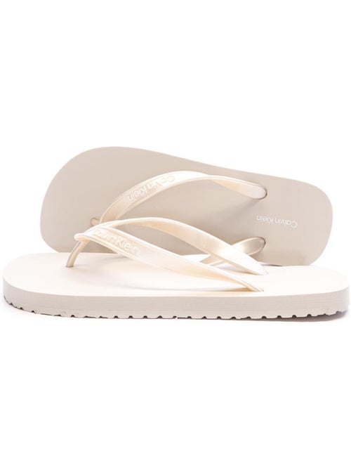 Tongs Femme Calvin Klein Jeans Flip Flop - Kiabi Tongs Femme Calvin Klein Jeans Flip Flop - Kiabi
