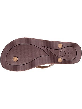 Tongs souples, légères, résistantes à l'affaissement et durable. isotoner