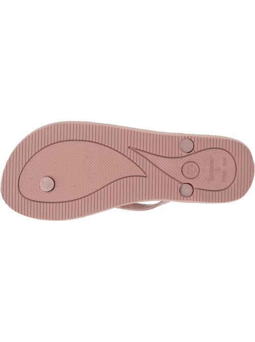 Tongs souples, légères, résistantes à l'affaissement et durable. isotoner - Kiabi Tongs souples, légères, résistantes à l'affaissement et durable. isotoner - Kiabi