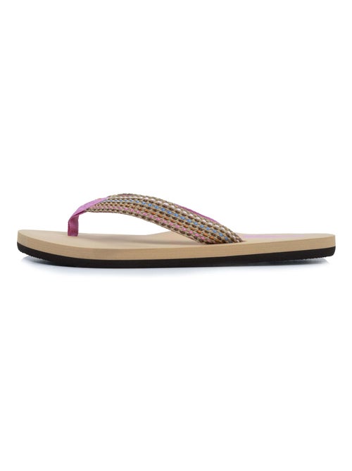 Tongs très confortables, tiges larges Isotoner - Kiabi Tongs très confortables, tiges larges Isotoner - Kiabi