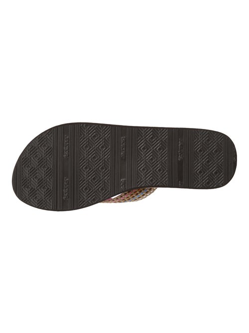 Tongs très confortables, tiges larges Isotoner - Kiabi Tongs très confortables, tiges larges Isotoner - Kiabi