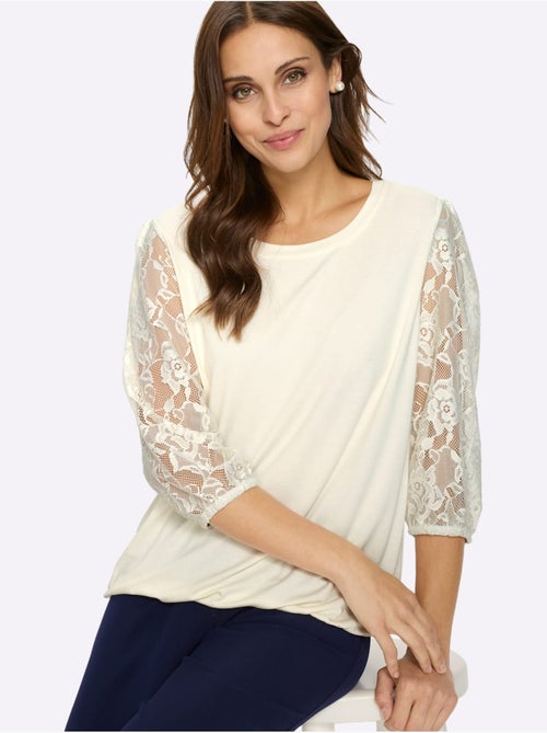 Top à manches trois quarts en dentelle et col rond fluide - Taille standard - Witt - Kiabi Top à manches trois quarts en dentelle et col rond fluide - Taille standard - Witt - Kiabi