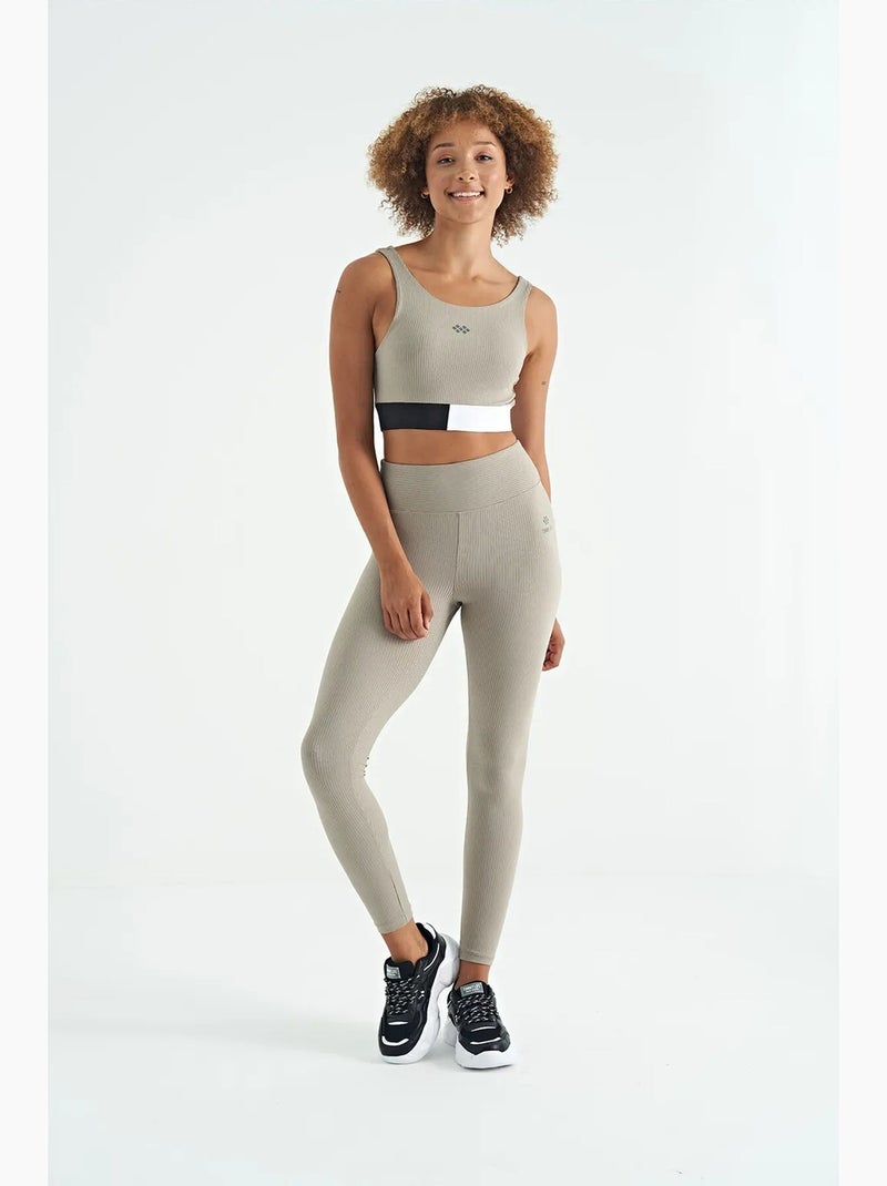 Top de sport court sans manches à color-block tommy Noir/Sable - Kiabi