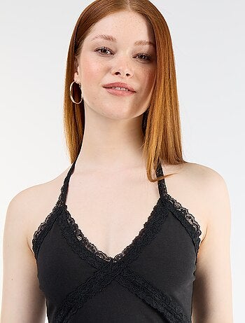 Top dos nu avec dentelle
