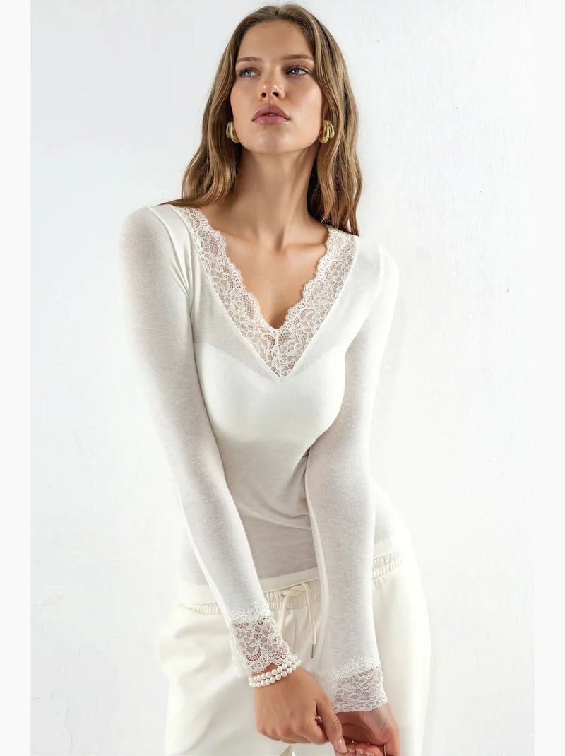 Top femme à manches longues en dentelle, col v busem Blanc - Kiabi