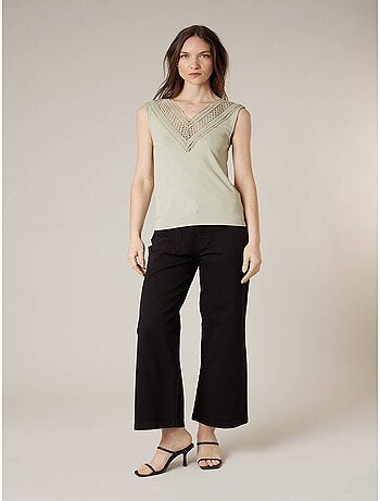 Top femme côtelé col V à dentelle 'Deeluxe'