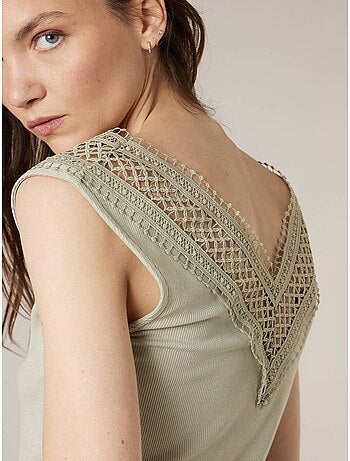 Top femme côtelé col V à dentelle 'Deeluxe'