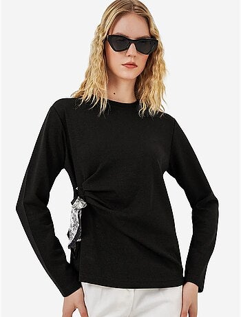 Top femme uni à manches longues avec col rond et lien bdart